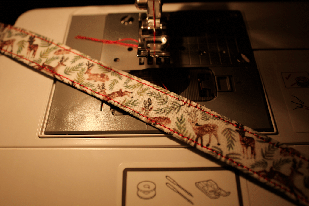 DIY dog collar topstitching 1